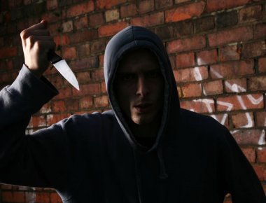 Τις πταίει; - Ο δολοφόνος του Περιστερίου είχε σφάξει την σύζυγο του πριν 10 χρόνια (φωτό, βίντεο) (upd2)